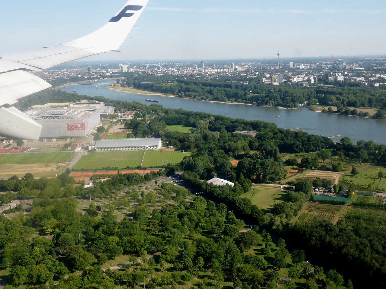 廣州新東站未來(lái)規(guī)劃揭秘，交通樞紐藍(lán)圖展望