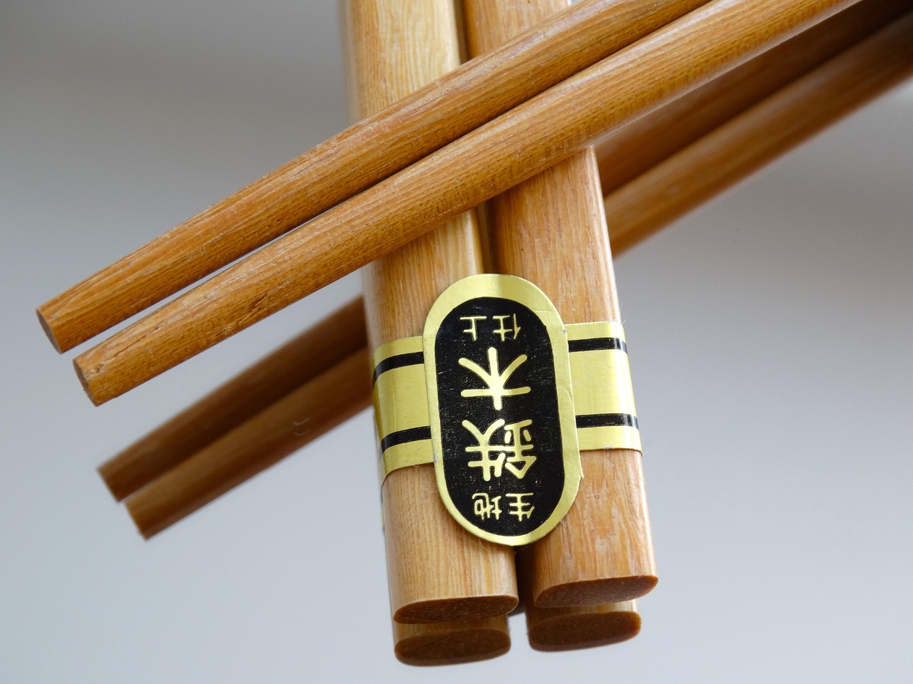 鋰空氣電池技術(shù)前沿進(jìn)展、挑戰(zhàn)分析與最新動(dòng)態(tài)探討