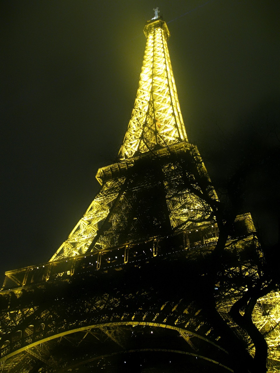 盛世國(guó)藏海外上市，中國(guó)企業(yè)全球化征程的新里程碑