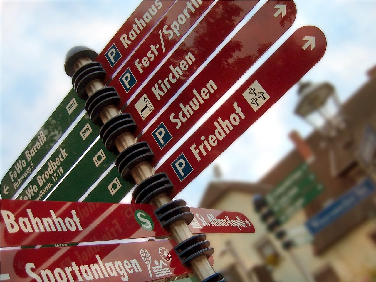 公車系列最新內(nèi)容，革新與智能化趨勢下的公共交通變革。