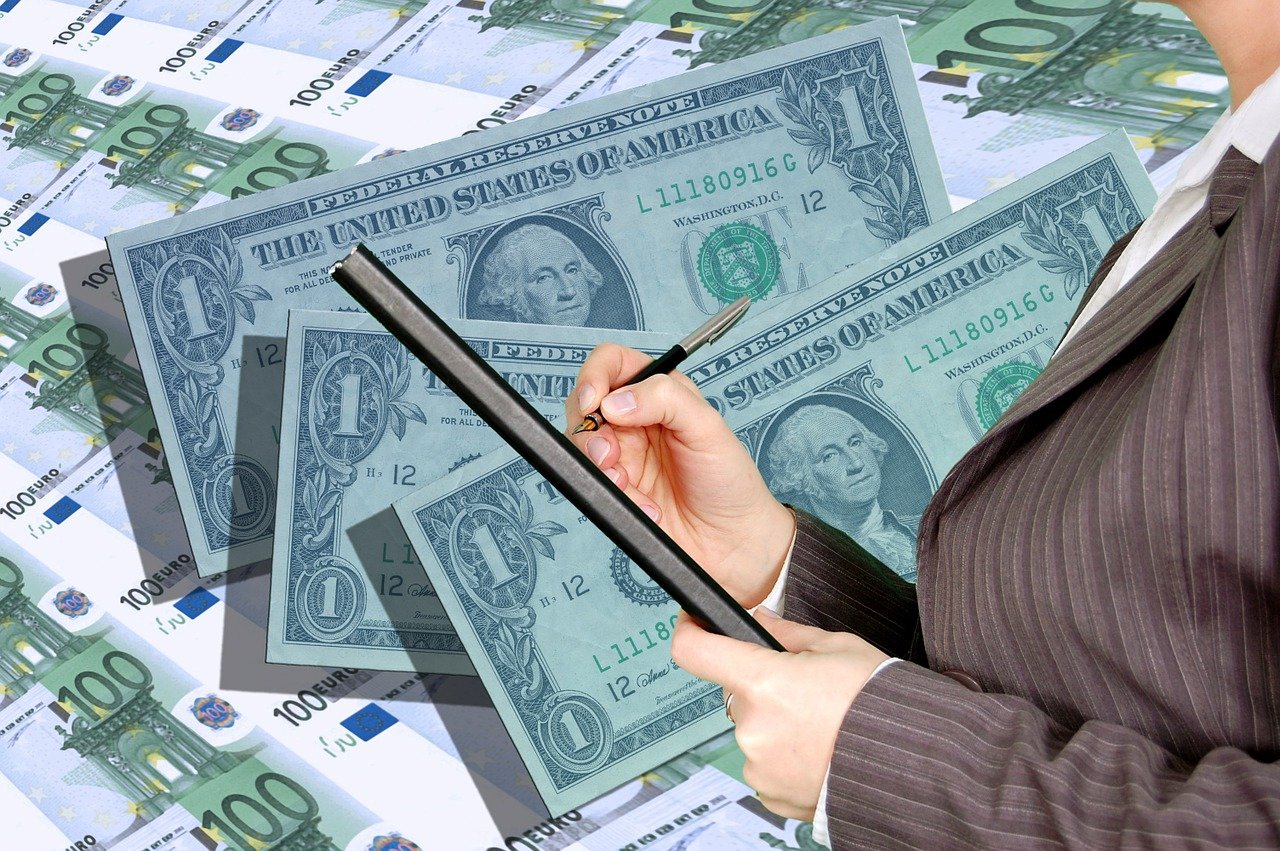 最新網(wǎng)絡(luò)文學(xué)作品繁榮與發(fā)展趨勢探討