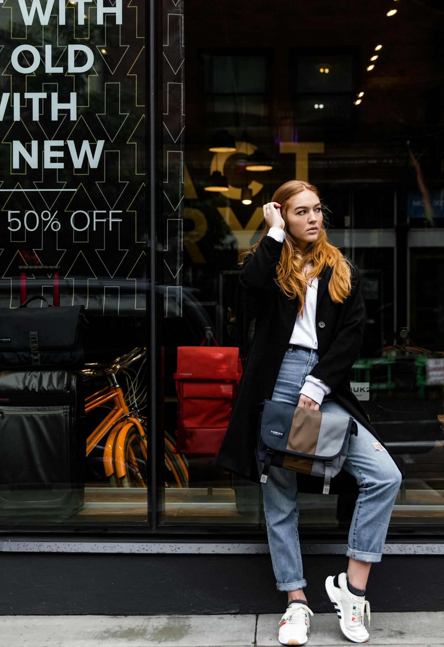 演員周仲，演藝之路的魅力與探索之旅