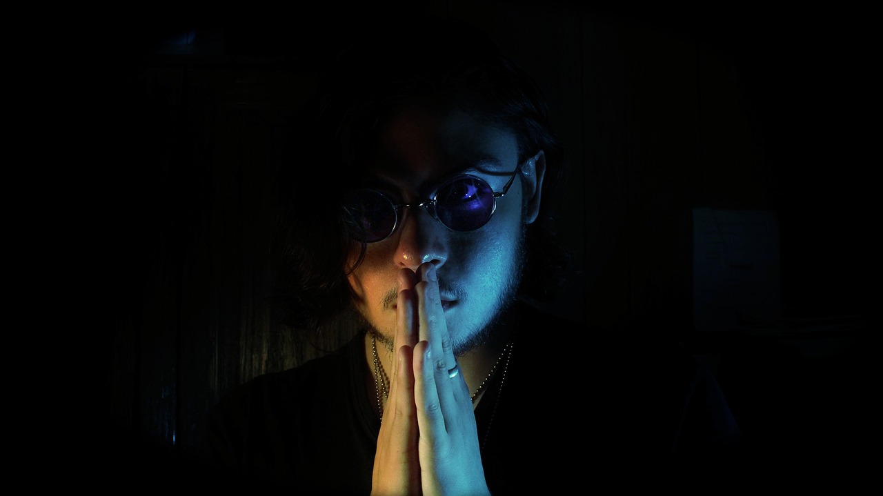 電影小鞋子，純真與堅(jiān)韌的生動(dòng)詮釋