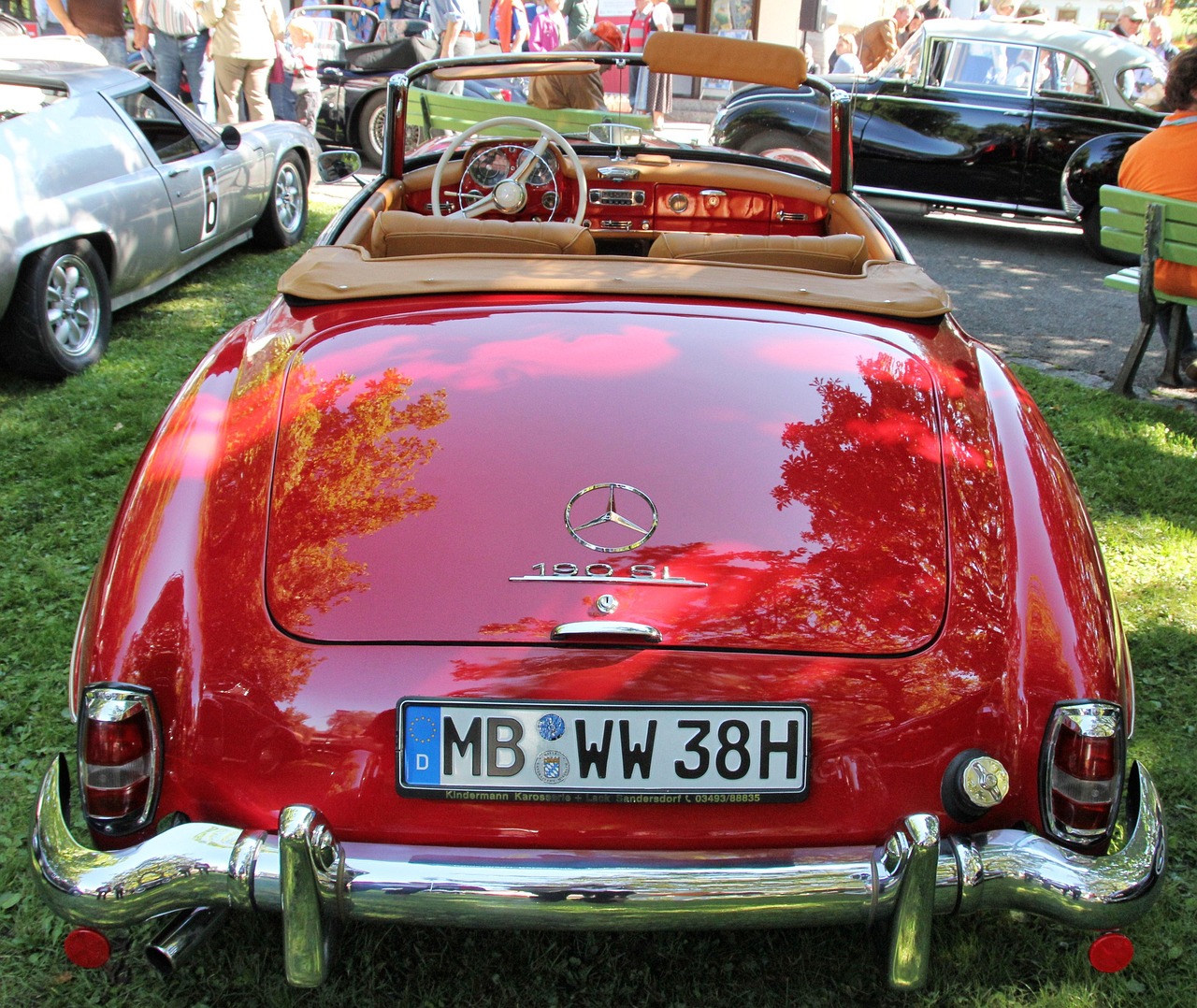 成都汽車比賽，速度與激情的盛宴展現(xiàn)競(jìng)技風(fēng)采