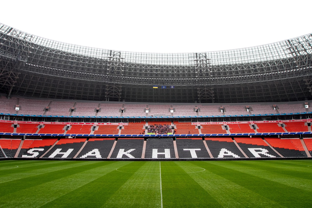 S8比賽場(chǎng)館，未來(lái)科技競(jìng)技的新地標(biāo)探索