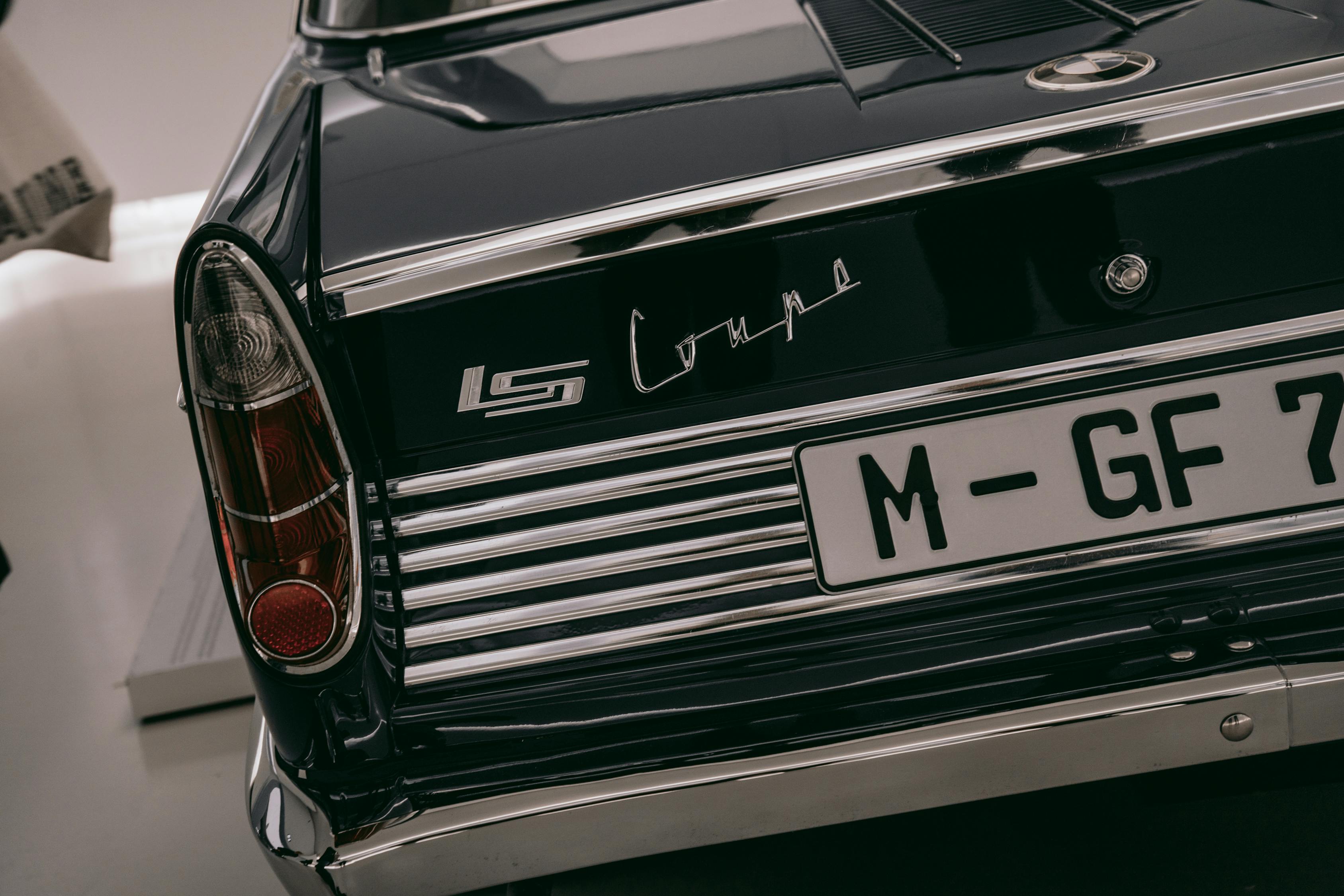 新款MPV即將上市，引領(lǐng)商務(wù)出行新潮流