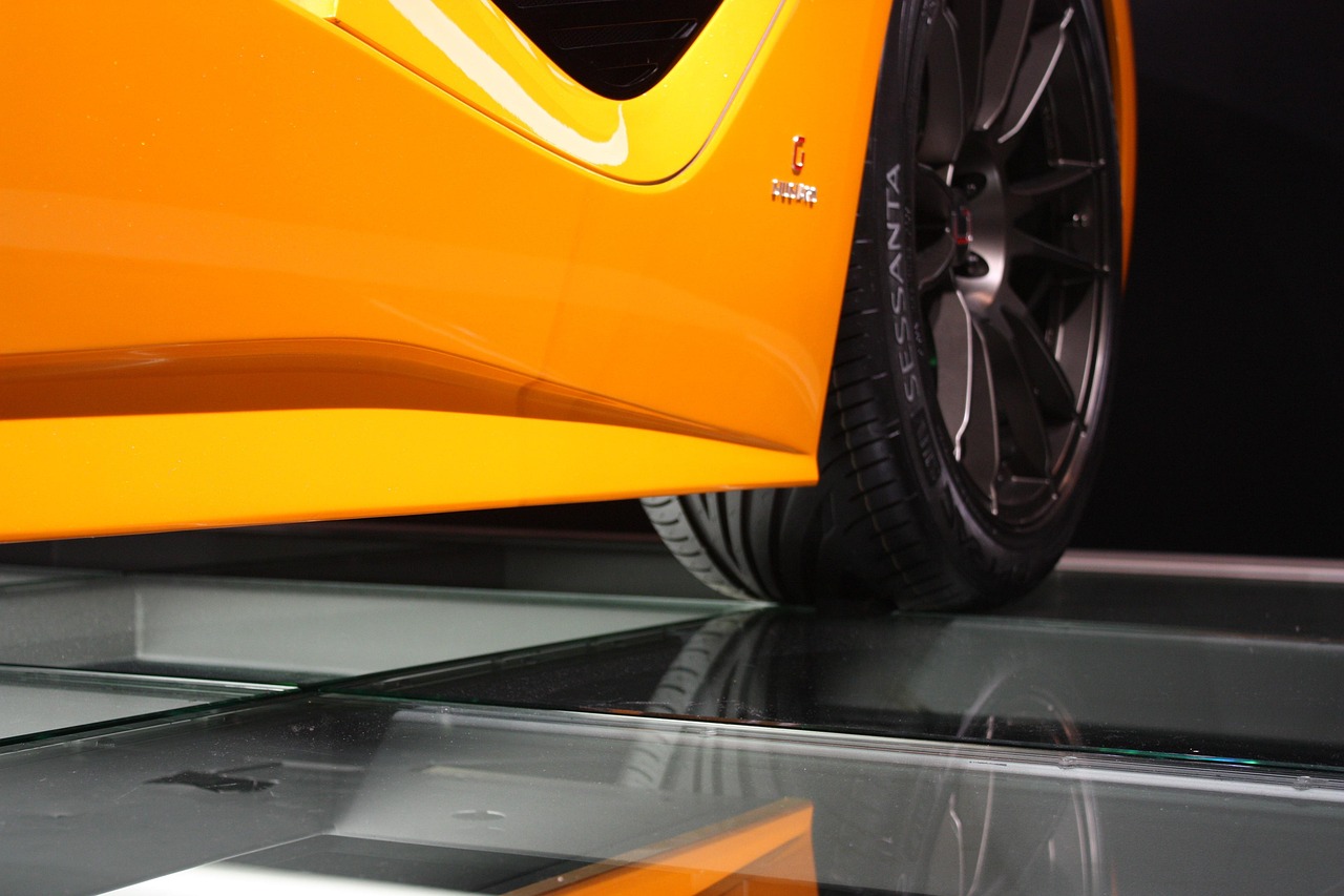 尼桑最新跑車亮相，開(kāi)啟速度與激情的新紀(jì)元