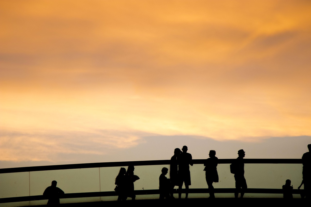 通比賽，挑戰(zhàn)自我，超越極限的競技之旅
