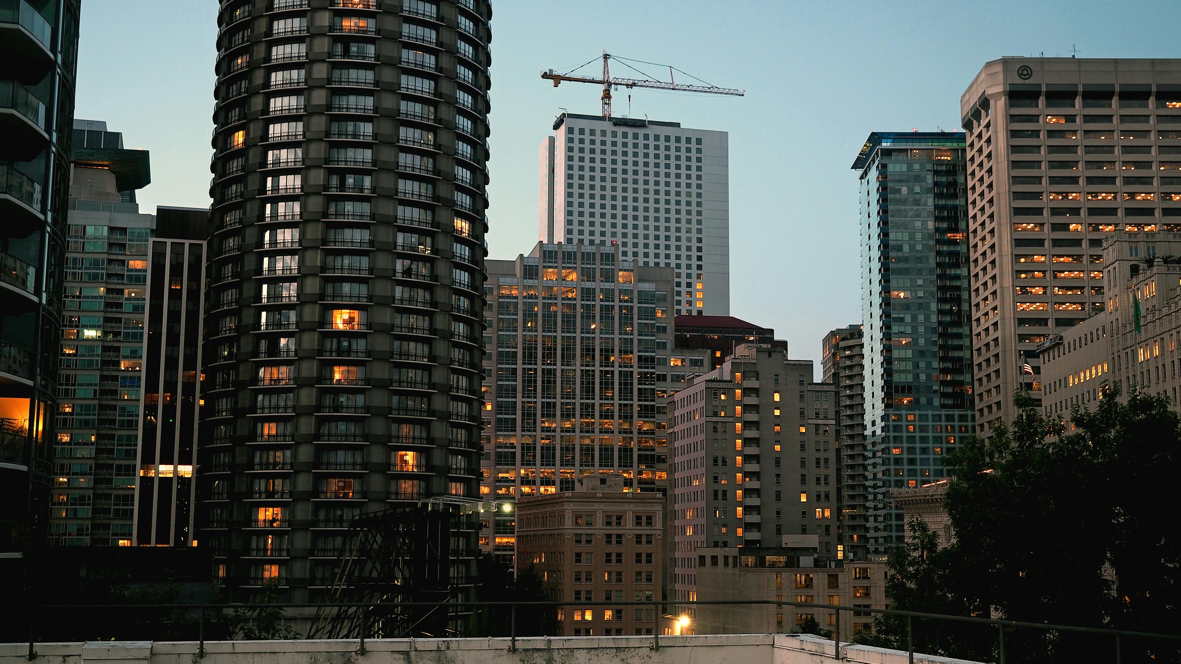 冠群與美股行情，探索東方投資機遇的新視角分析