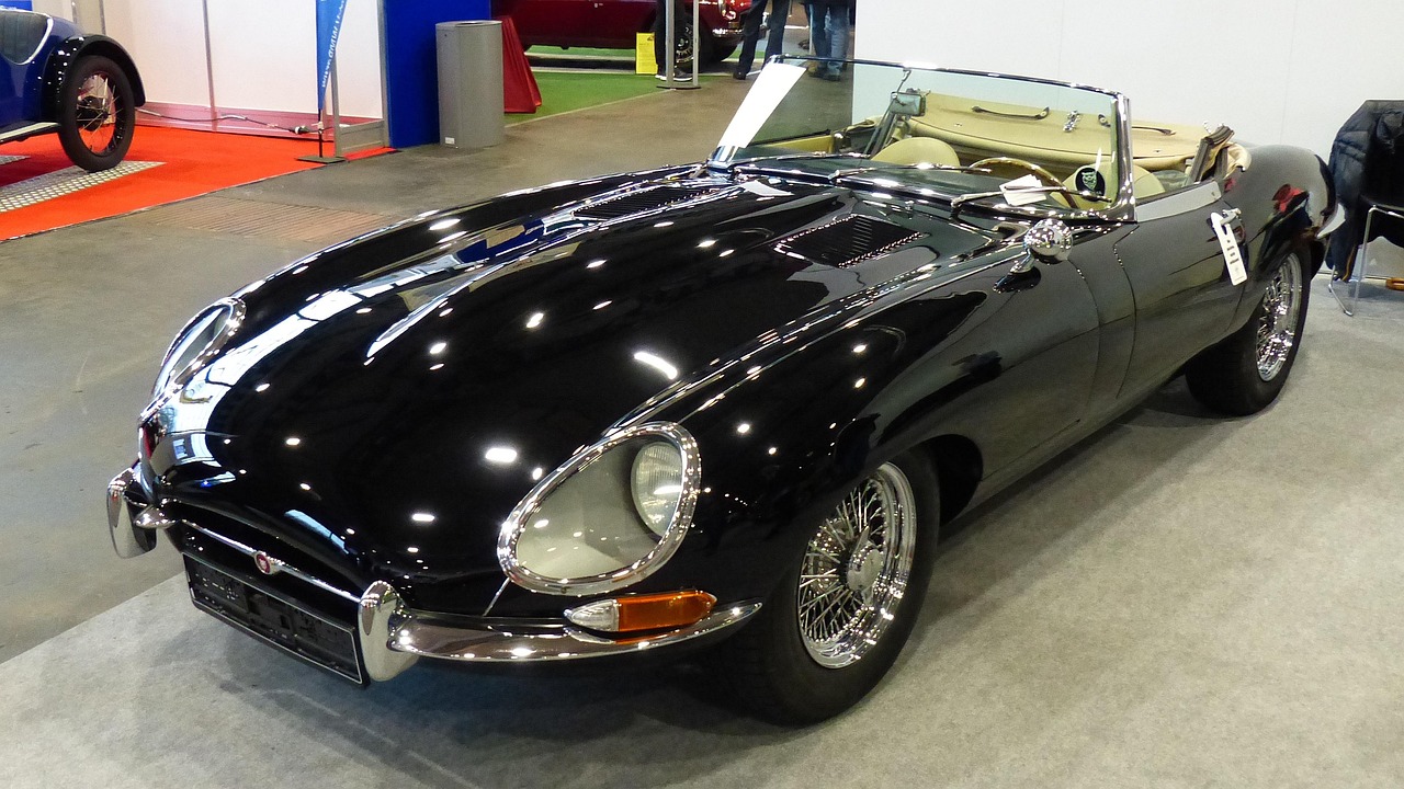 聚酯切片價(jià)格動(dòng)態(tài)，市場(chǎng)走勢(shì)、影響因素及未來展望分析