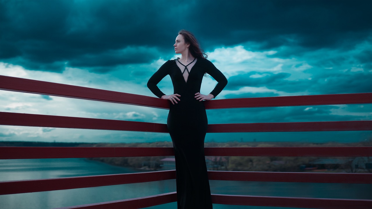 時(shí)尚魅力新典范，最新帥哥風(fēng)采展現(xiàn)完美融合的魅力時(shí)刻