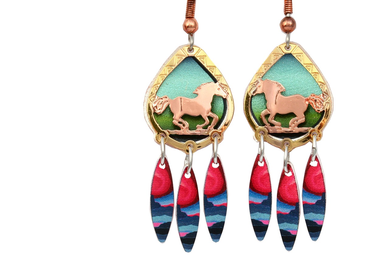 周大福新款鉆戒，時尚閃耀，獨特魅力詮釋愛情風(fēng)采