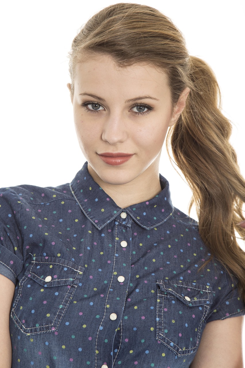 女演員李煜的生平簡介