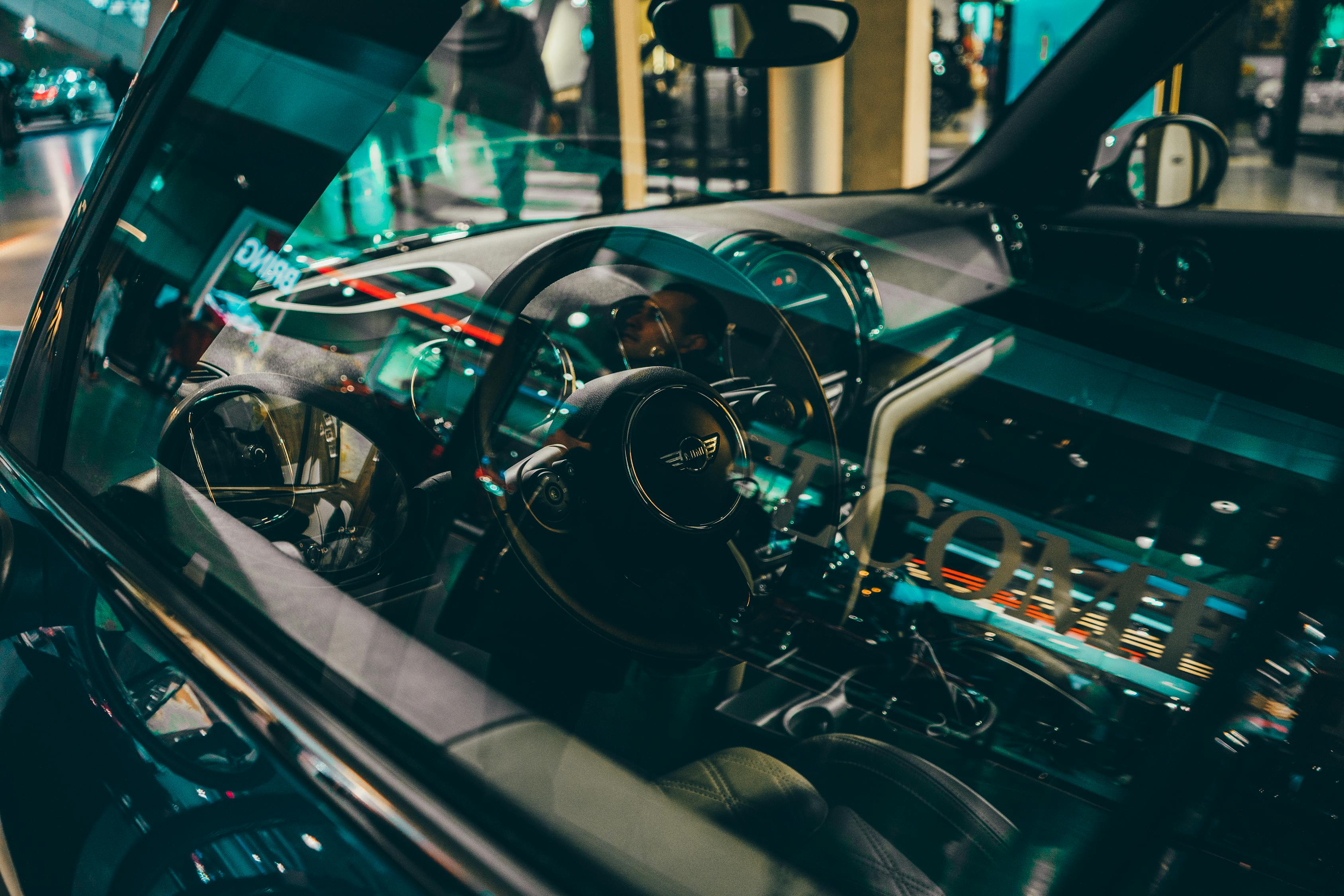 深圳小汽車競價價格深度解析與探討