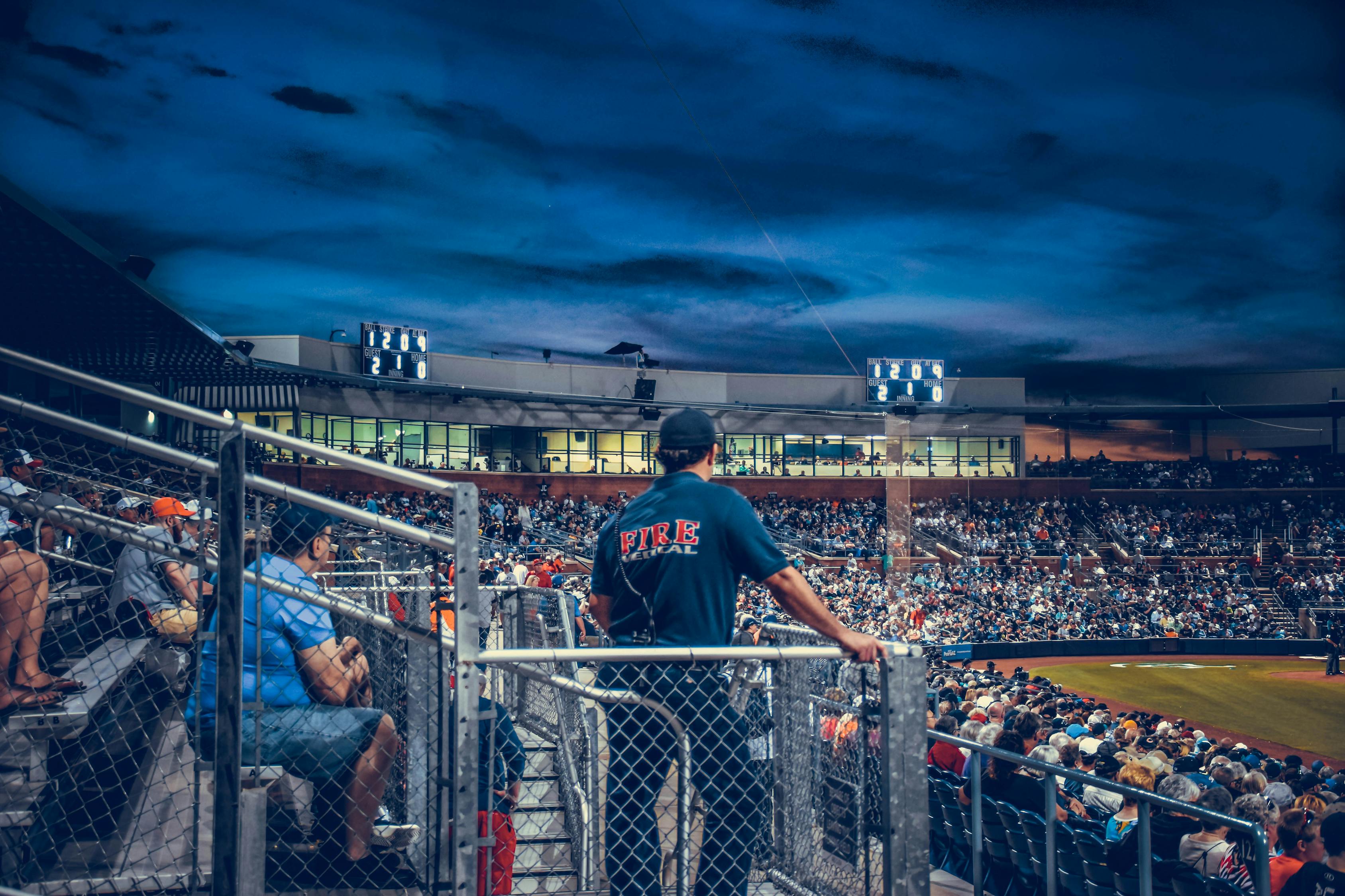 高音吧比賽，激情與才華的較量之夜